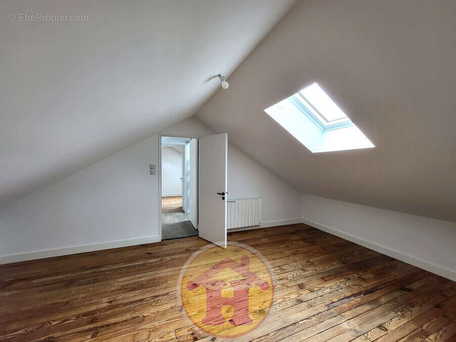 Appartement à SAINT-JUNIEN