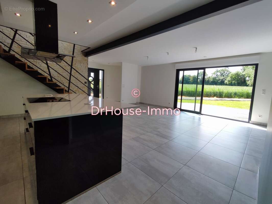 Maison à RUCQUEVILLE