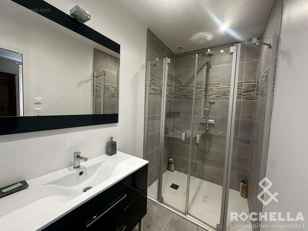 Maison 174 m² à Dampierre-Sur-Boutonne  - photo 7