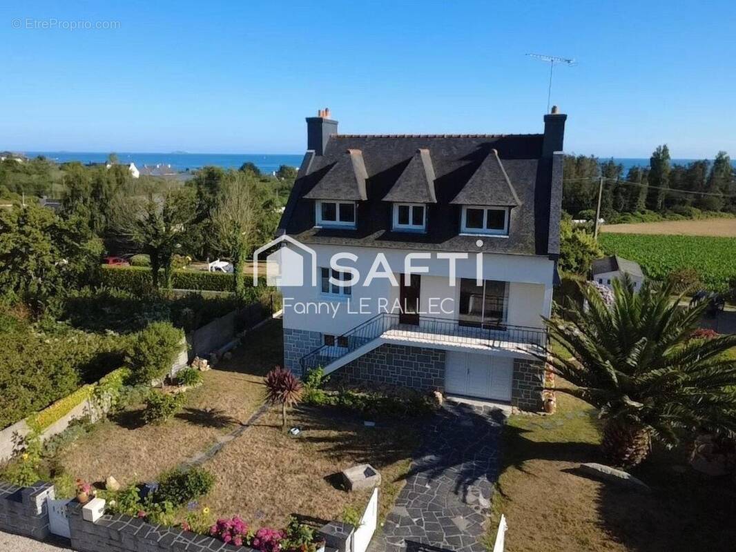 Photo 1 - Maison à TREVOU-TREGUIGNEC