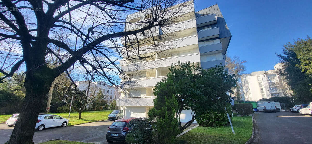 Appartement à LE BOUSCAT