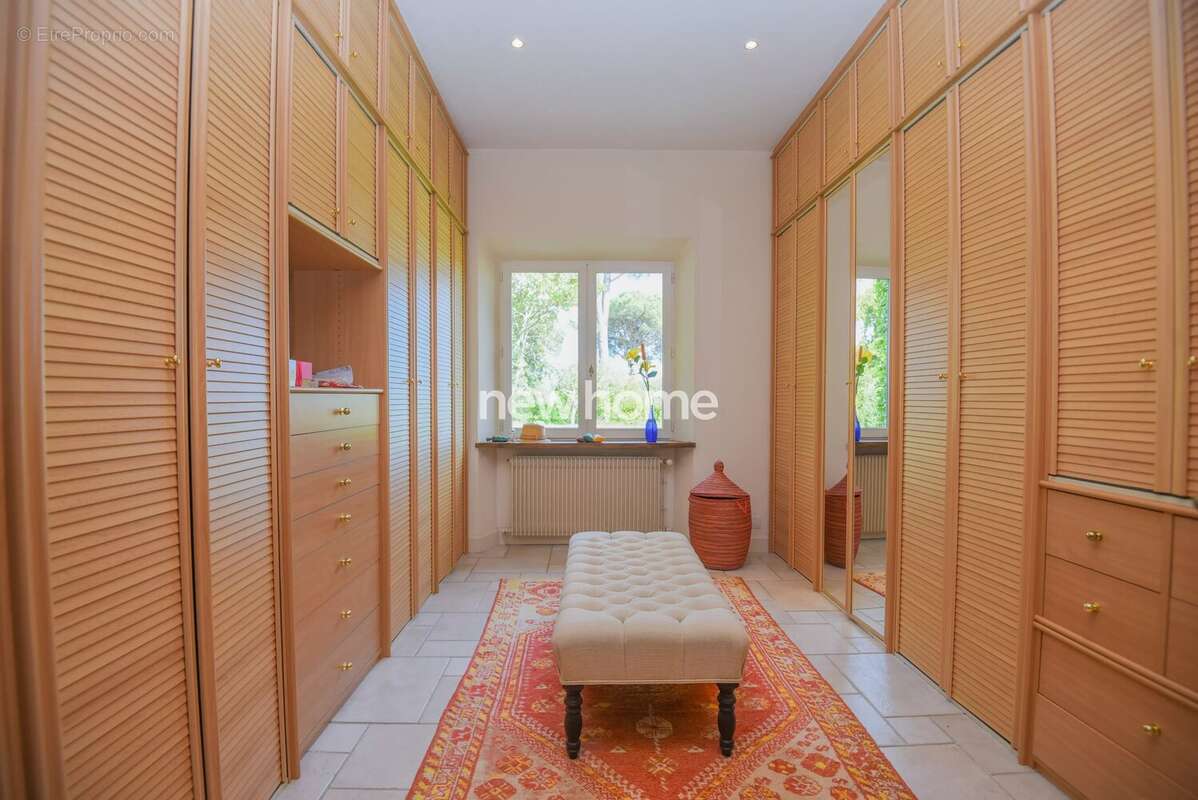 Maison à LORGUES