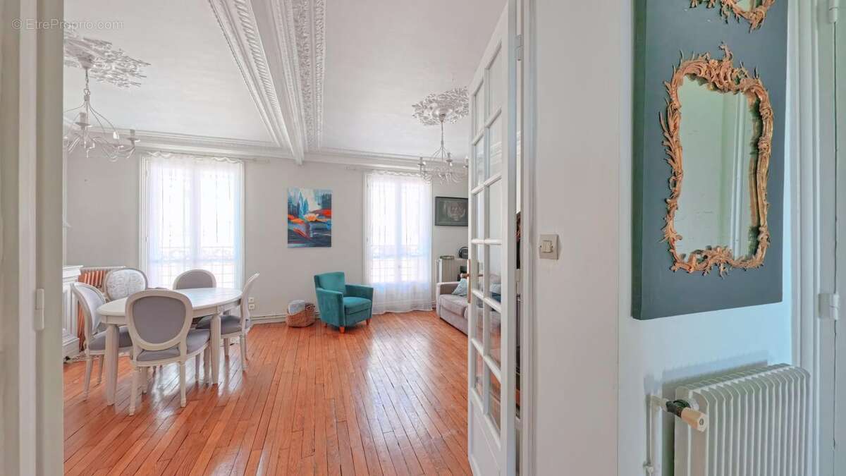 Appartement à SAINT-MAUR-DES-FOSSES