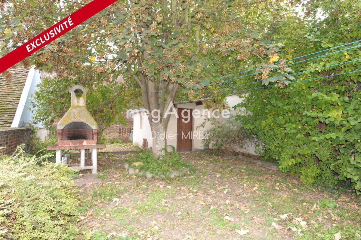 Maison à AIX-EN-OTHE