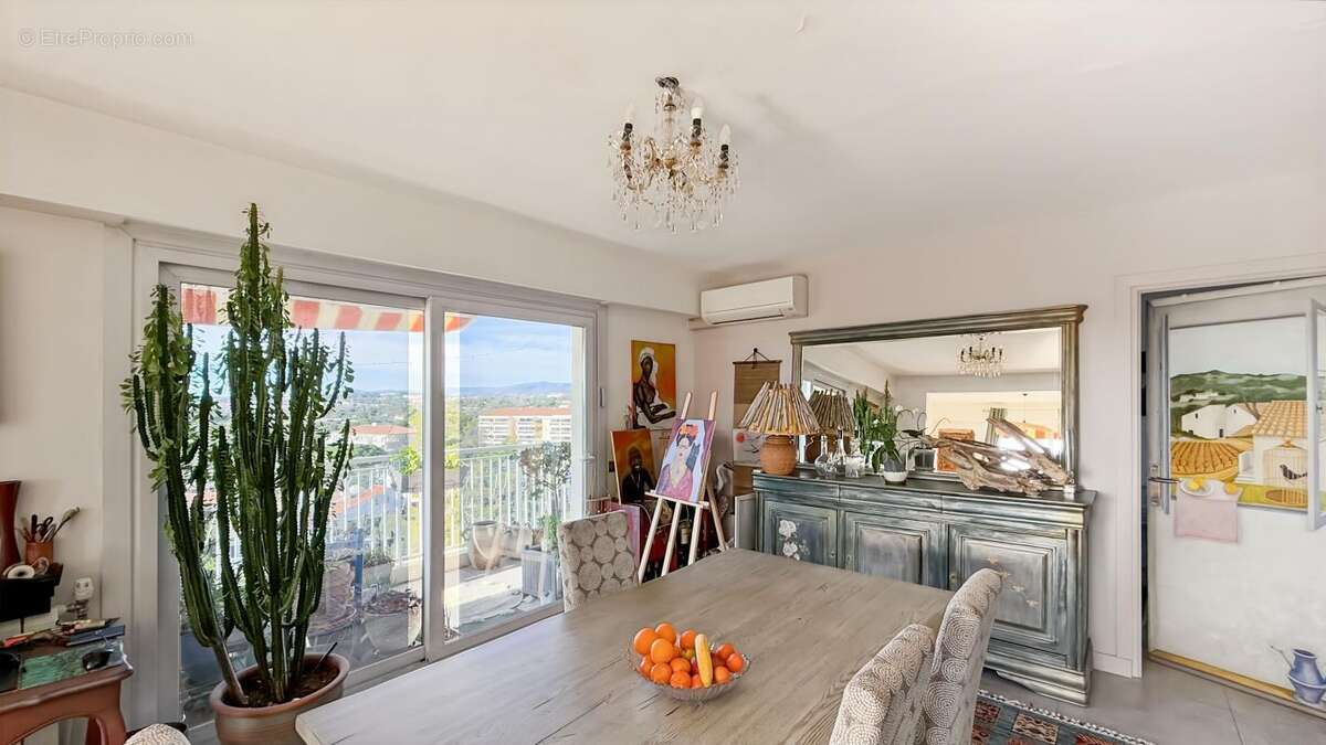 Appartement à SAINT-RAPHAEL