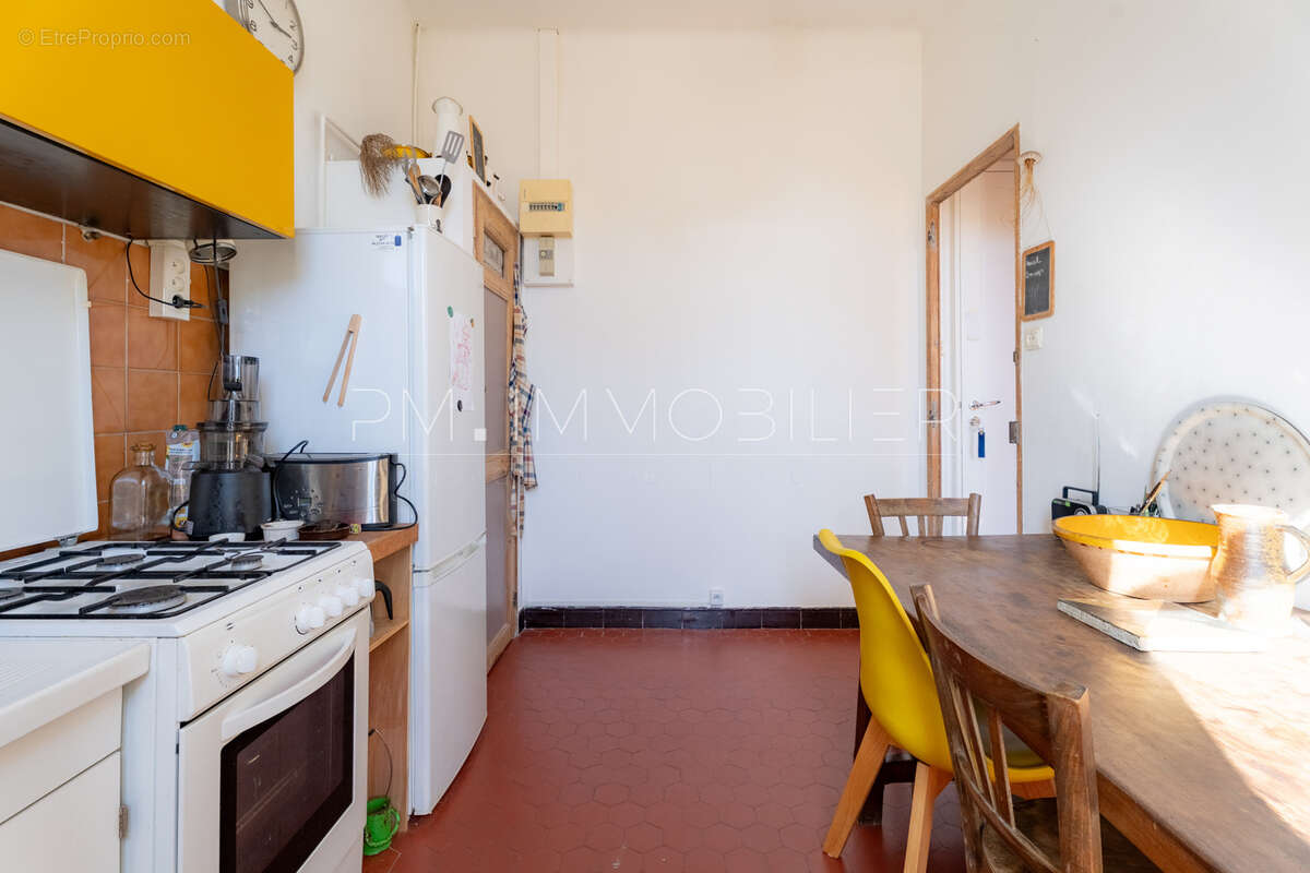 Appartement à MARSEILLE-5E