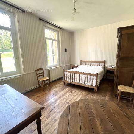 1 n°6 - Maison à HORNOY-LE-BOURG