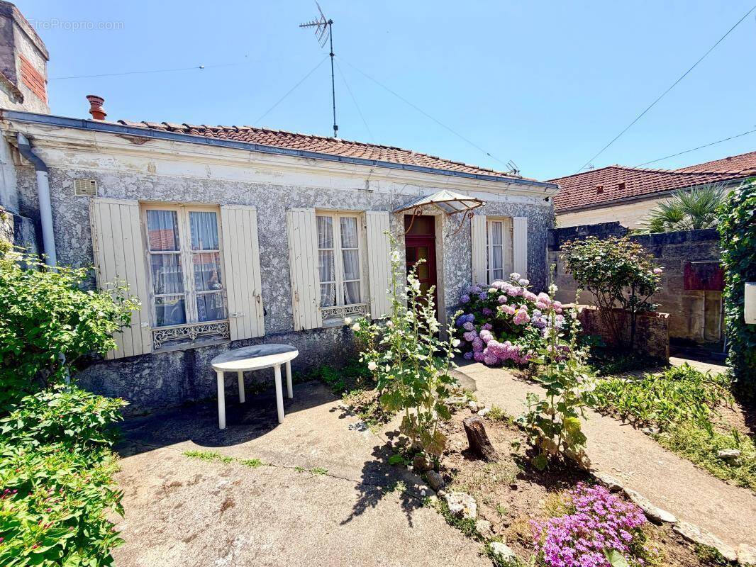 Maison à ROCHEFORT