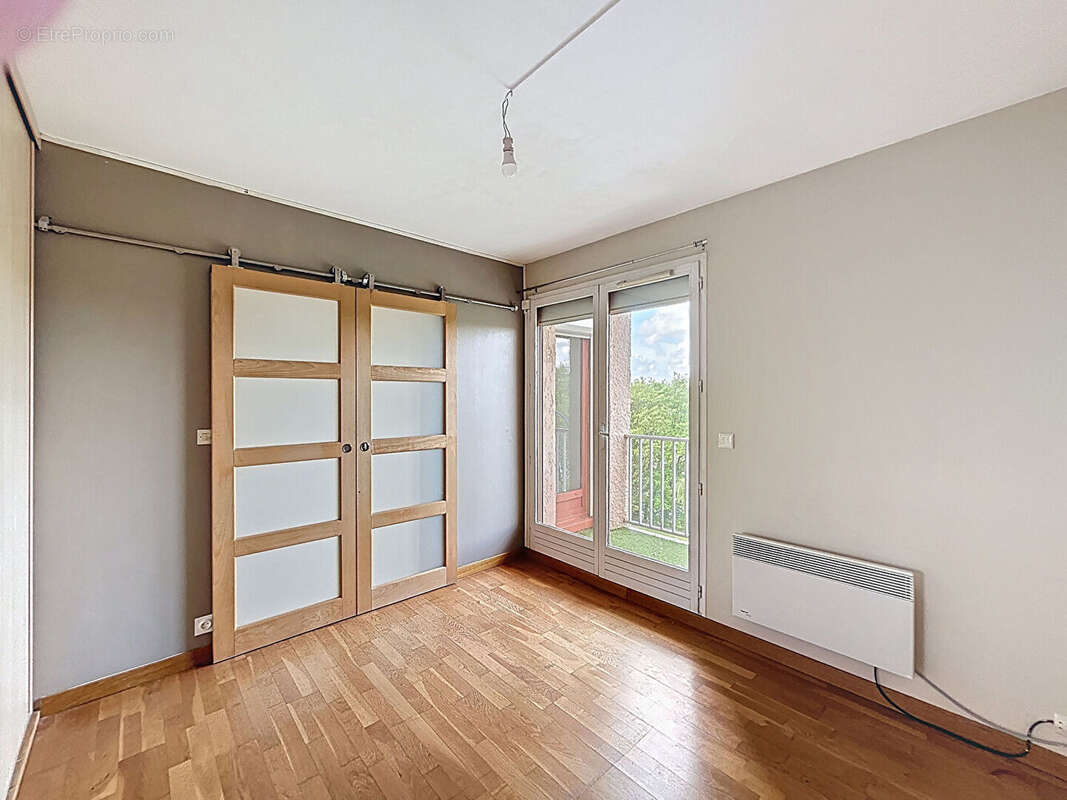 Appartement à DEVILLE-LES-ROUEN