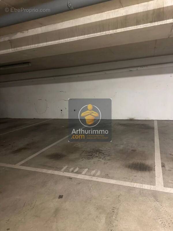 Parking à CRETEIL