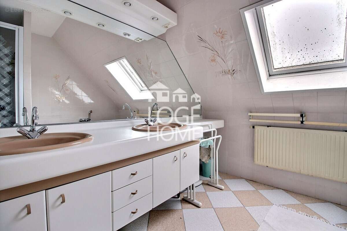 Maison à LYS-LEZ-LANNOY