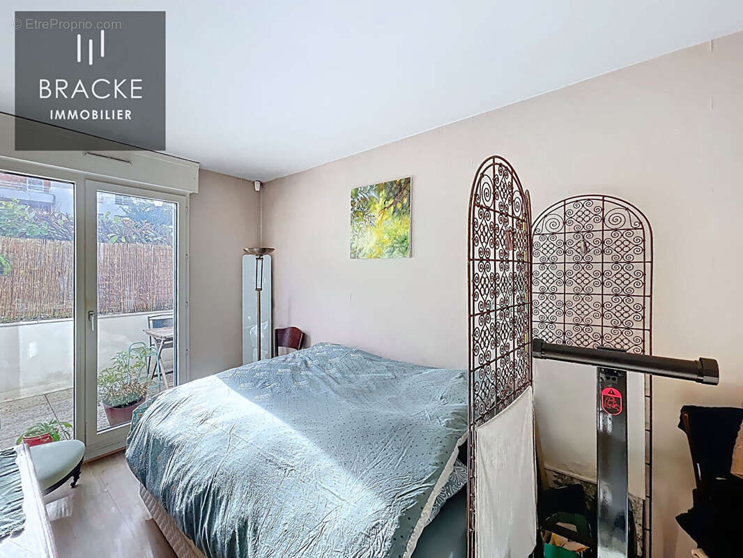 Appartement à LA GARENNE-COLOMBES