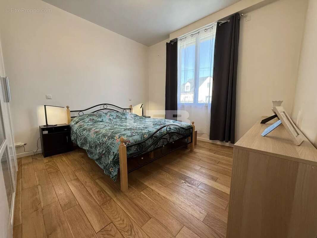 Maison à GRISY-LES-PLATRES