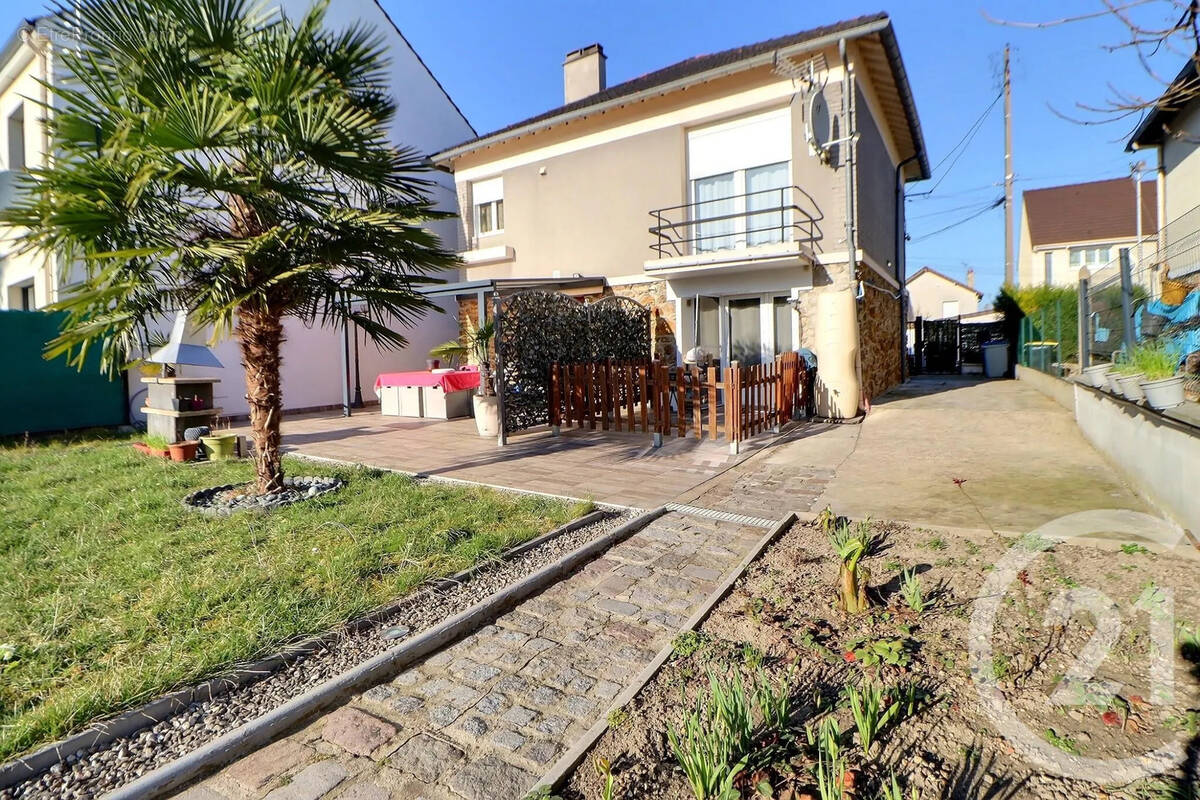 Maison à AULNAY-SOUS-BOIS