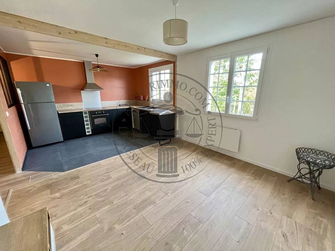 Appartement à SAINT-CHERON