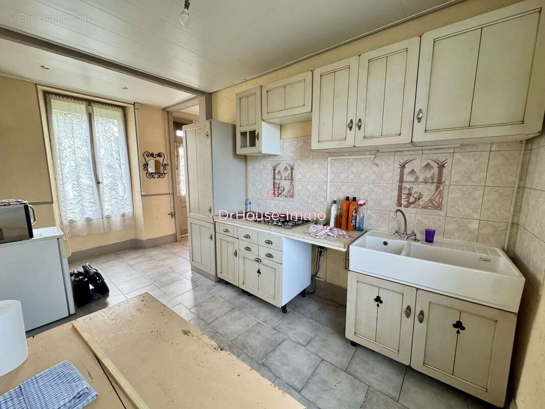 Maison à PERS-EN-GATINAIS