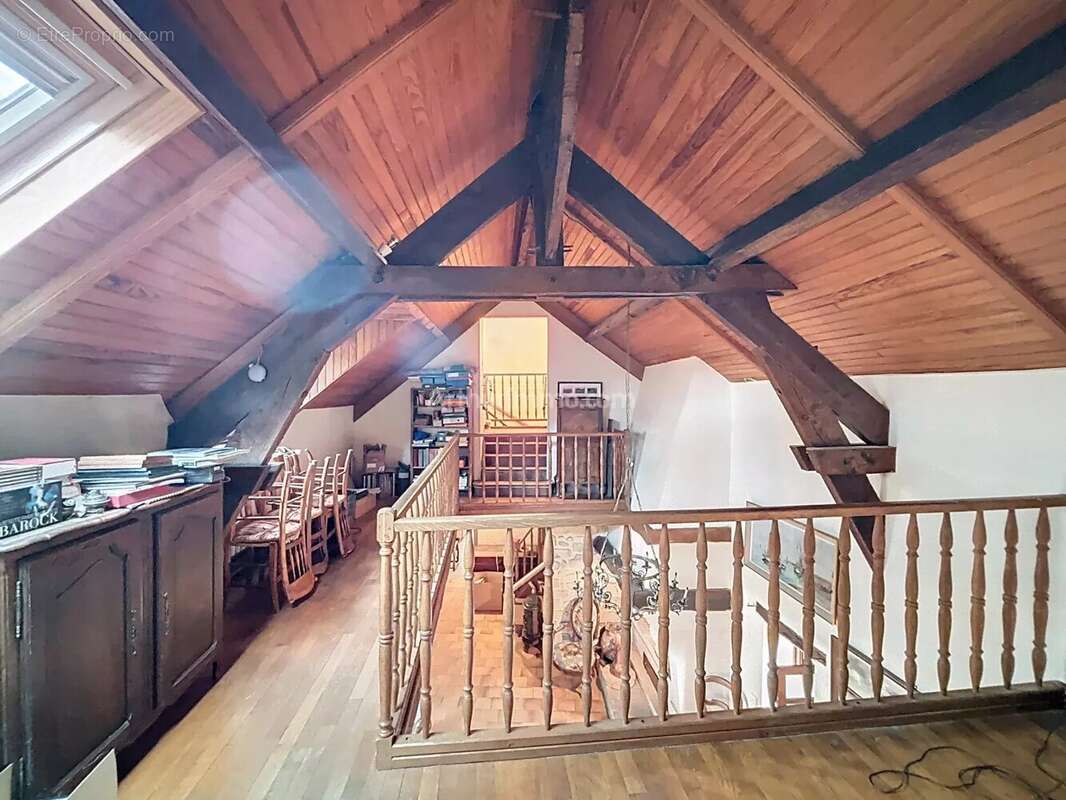 Maison à MONDEVILLE