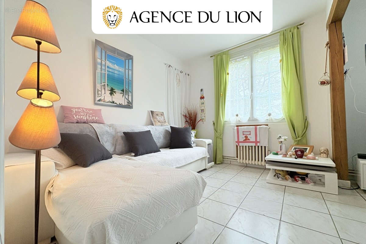 Maison à MESNIL-SUR-L'ESTREE