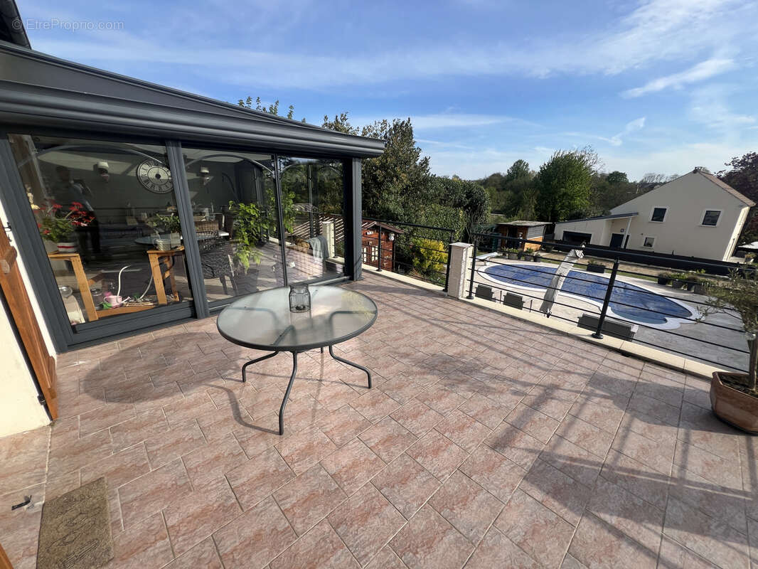 Maison à LA QUEUE-EN-BRIE