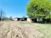 Photo 1 - Terrain à CASTELSARRASIN