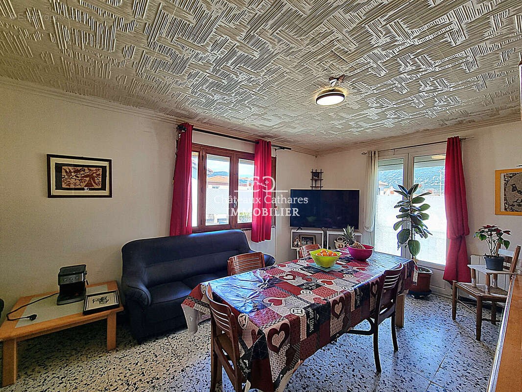 Maison à CAUDIES-DE-FENOUILLEDES