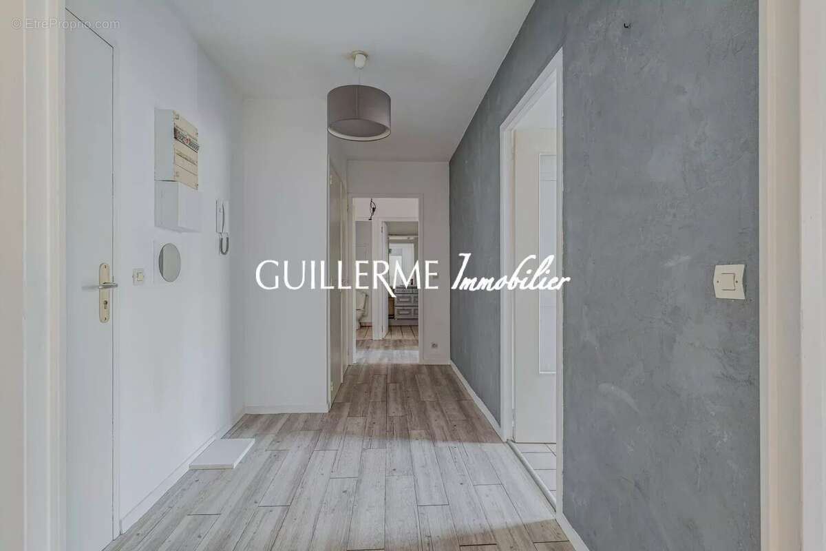 Appartement à LYON-9E