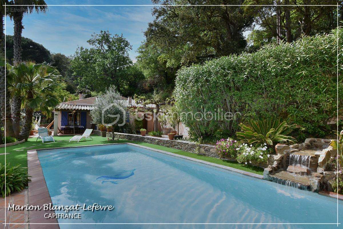 Maison à LA GARDE-FREINET