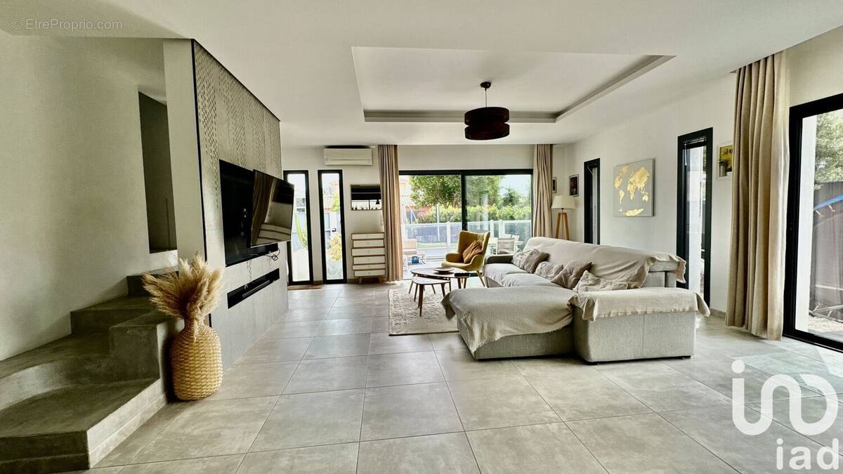 Photo 1 - Maison à FREJUS