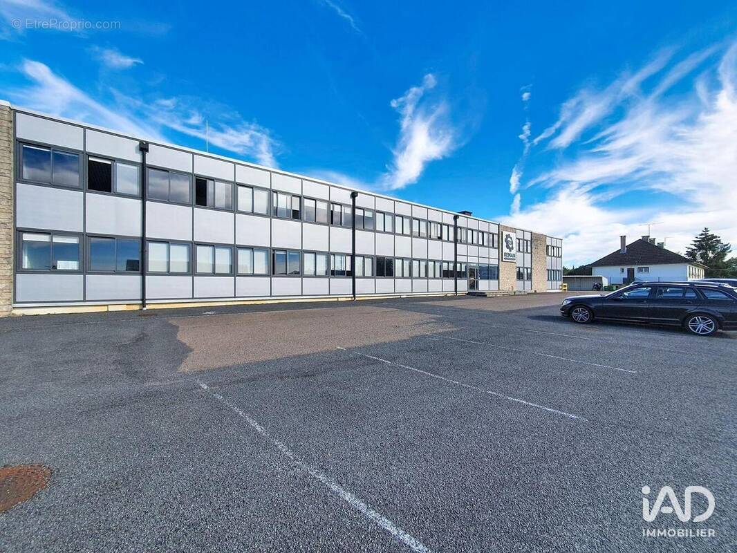 Photo 1 - Commerce à CHAUMONT