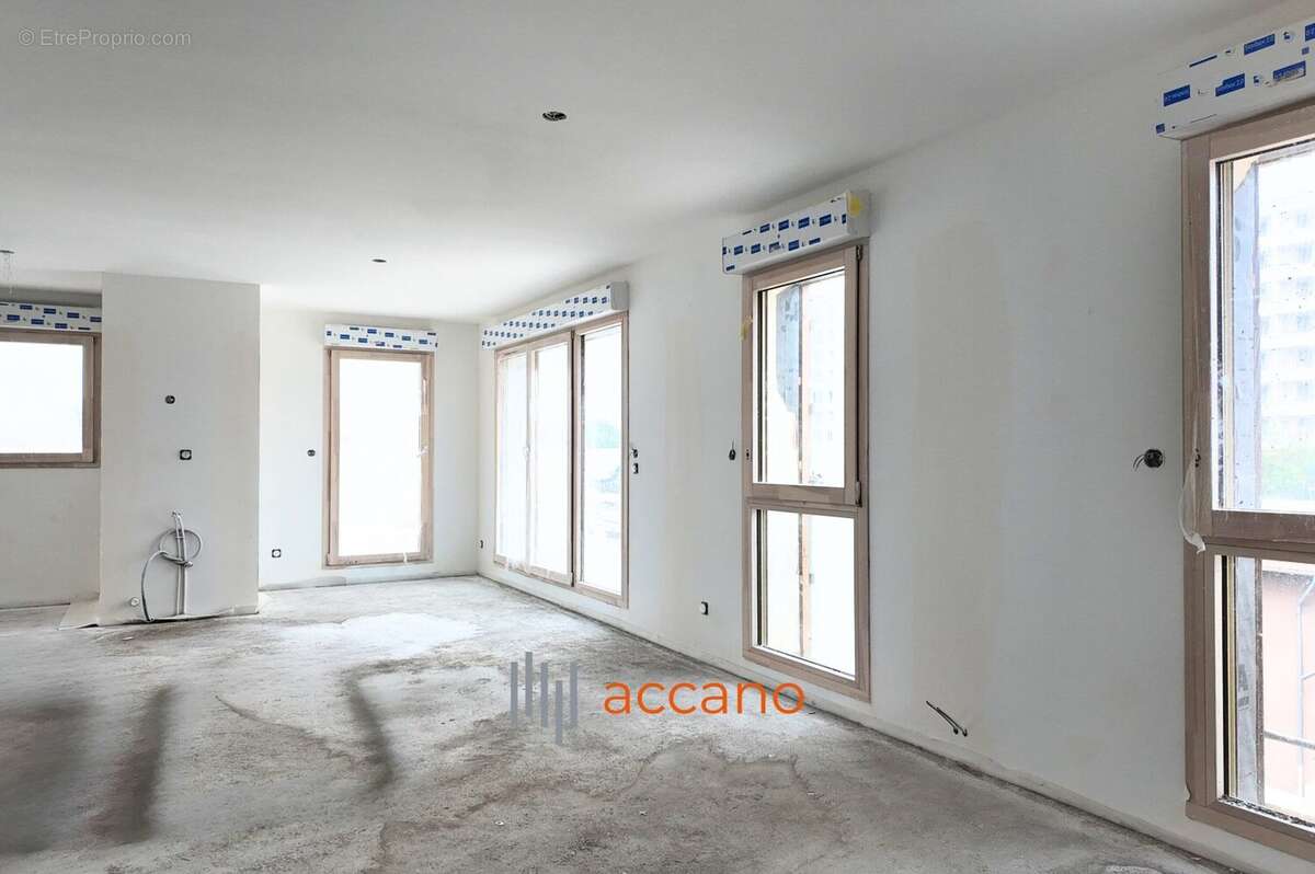 Appartement à LYON-8E