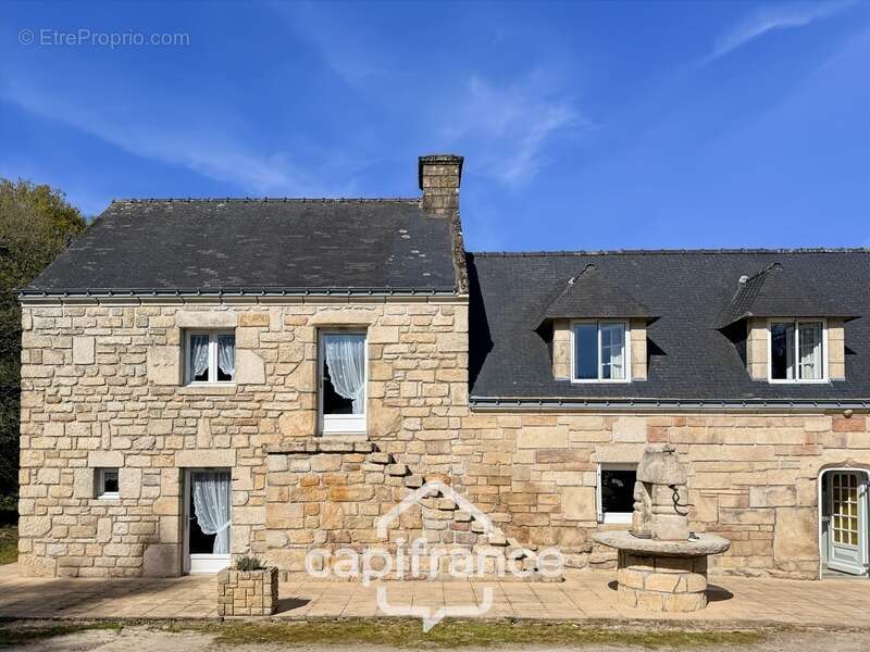 Maison à GUERN