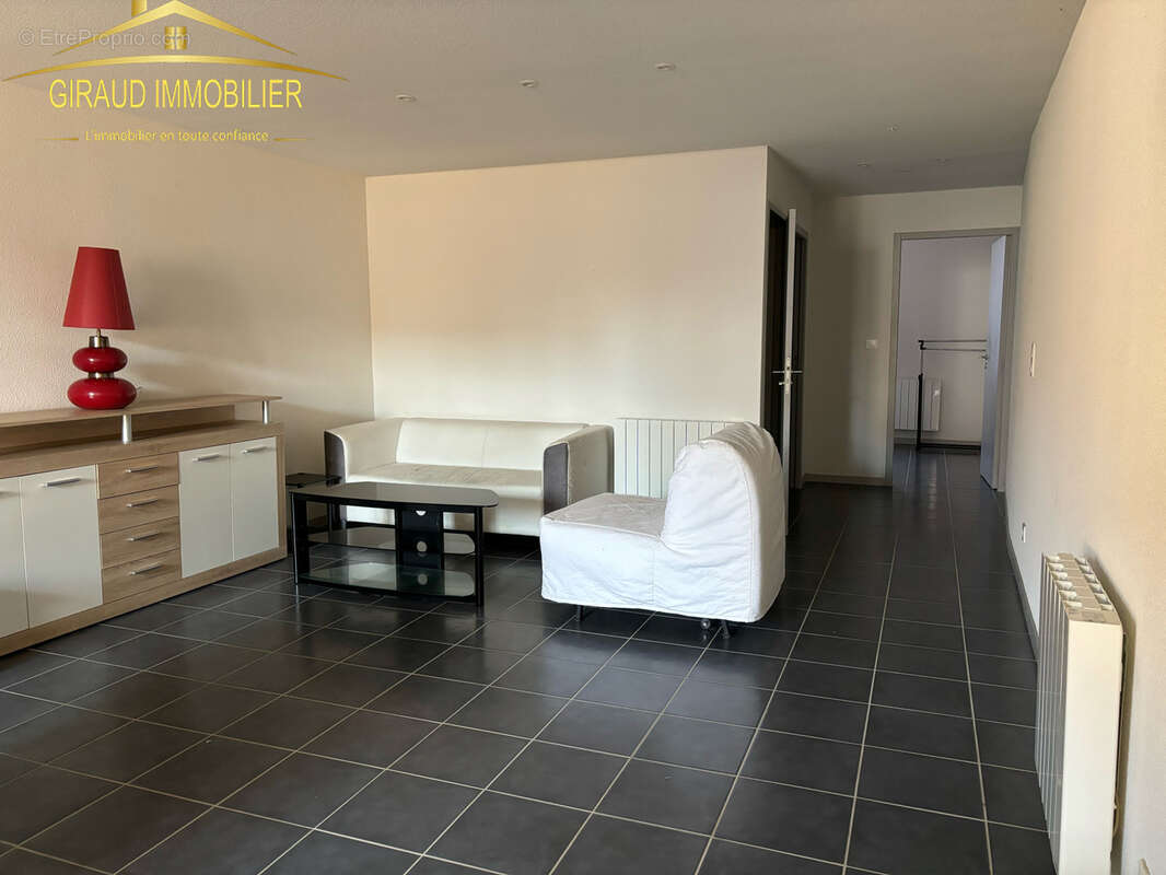 Appartement à CHARLIEU