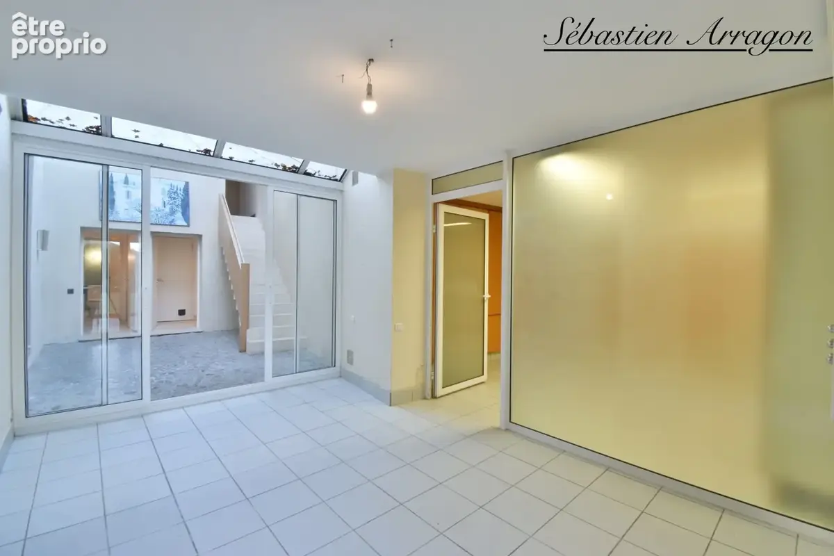 Maison de maître du XIXᵉ siècle à Villeneuve-sur-Lot – 460 m² – Parc de 8 300 m² – Piscine – Centre-ville à pied - photo 20