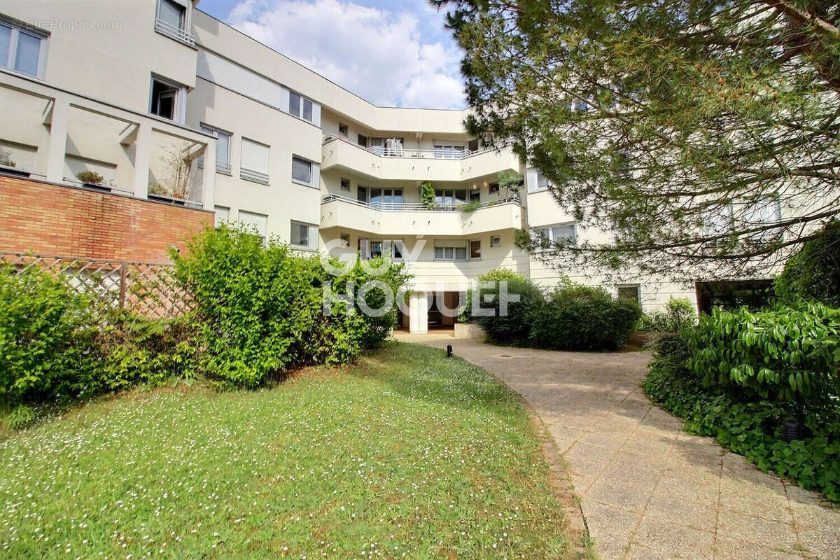 Appartement à PUTEAUX