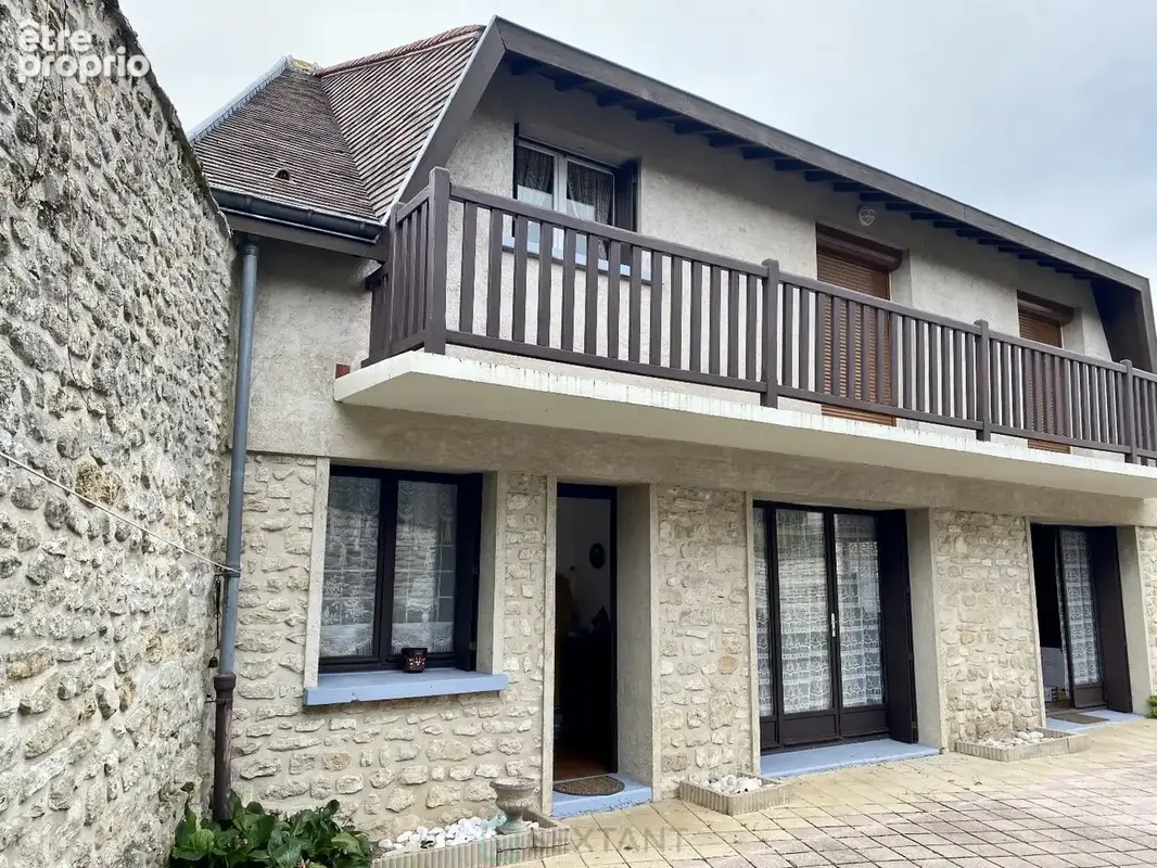 Maison à VETHEUIL