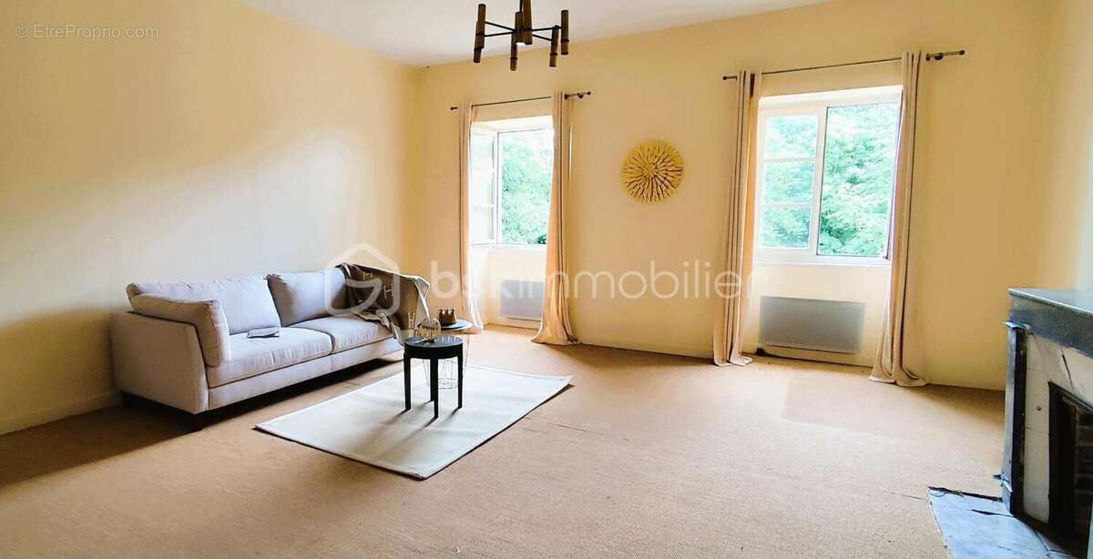 Château à vendre - Aile de château d'exception sur la commune de Parigné – 457 m² – 2 hectares de terrain - photo 17