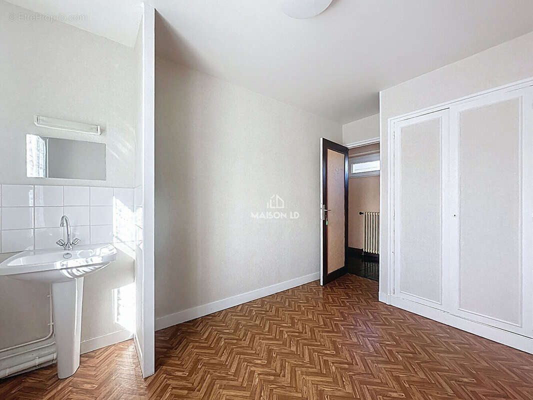 Maison à PONT-HEBERT