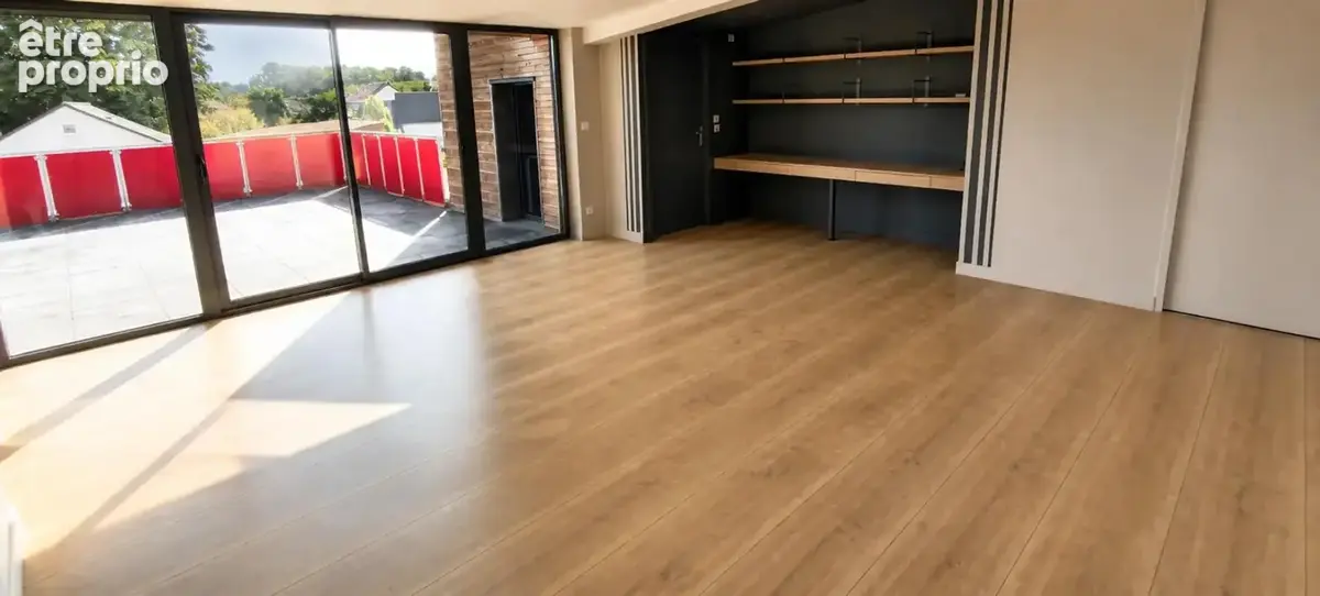 Appartement récent et climatisé de 5 pièces de 210 m² à Ruaudin - photo 5