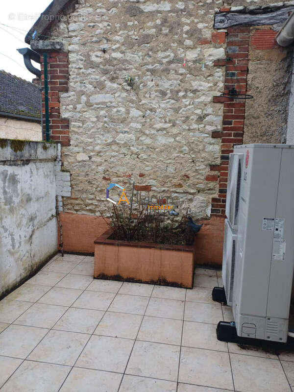 terrasse 12 m2 - Maison à SEIGNELAY