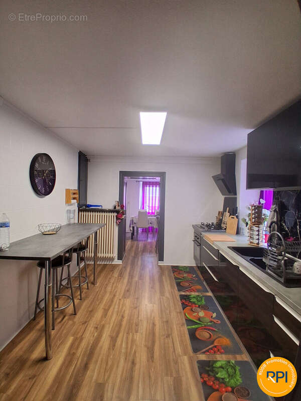 Maison 146 m² à Cocheren  - photo 2