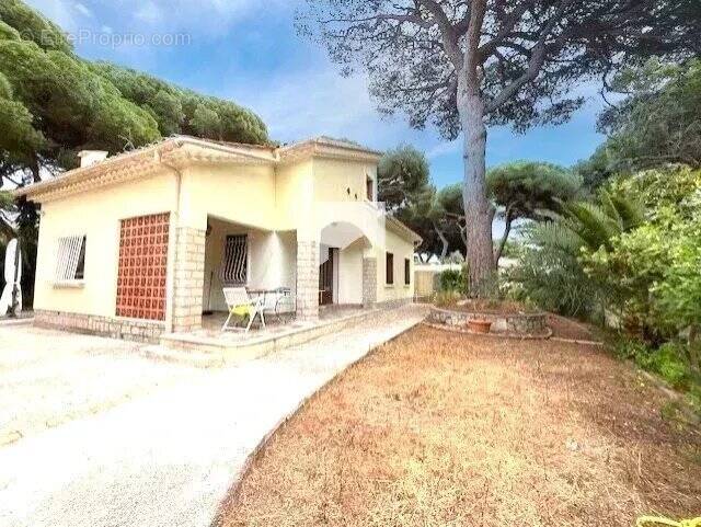 Maison à HYERES