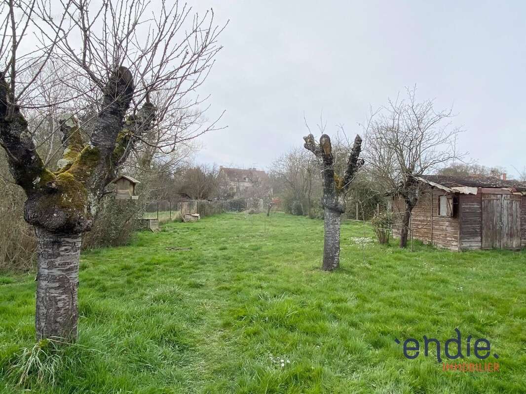 Maison à GARNAT-SUR-ENGIEVRE