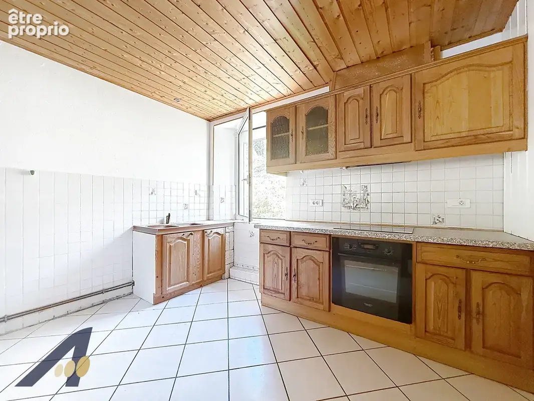 Bel appartement renove avec garage -cave et terrain privatif. - photo 6