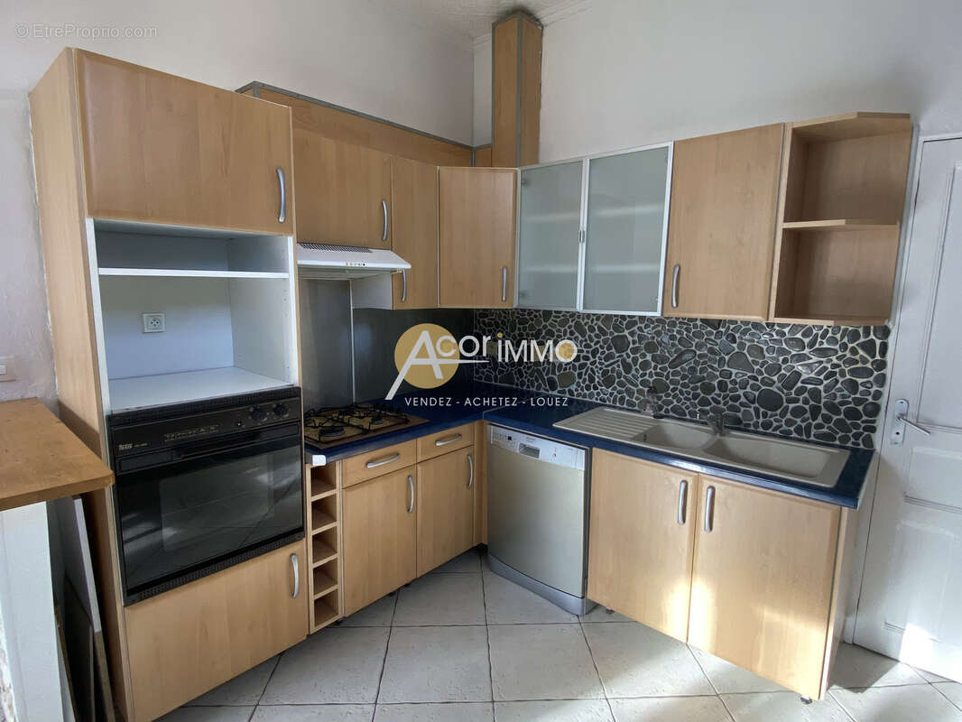 La Seyne sur Mer, Centre Ville, Appartement T3 de 54m2 - photo 5