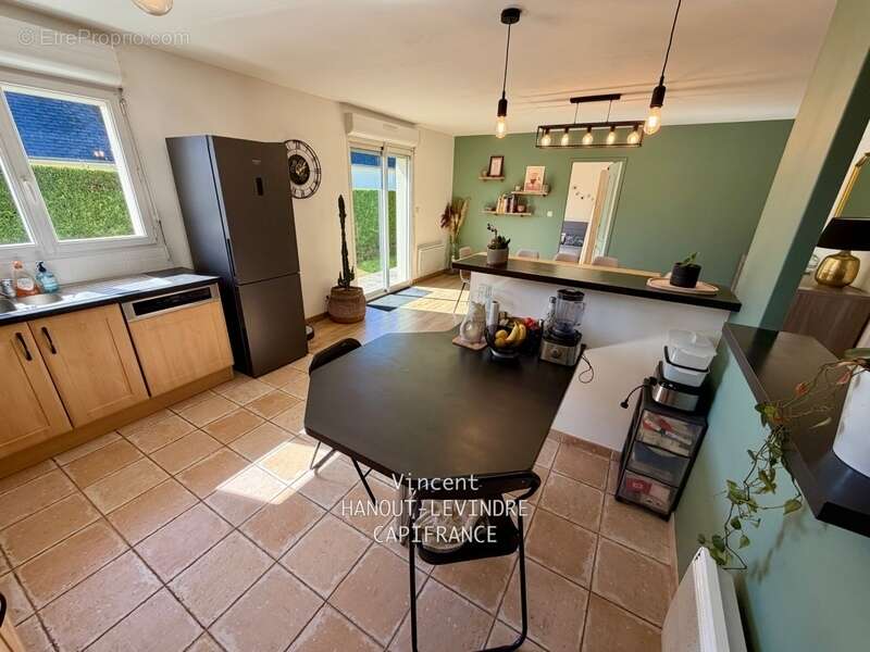 Maison à VILLEVEQUE