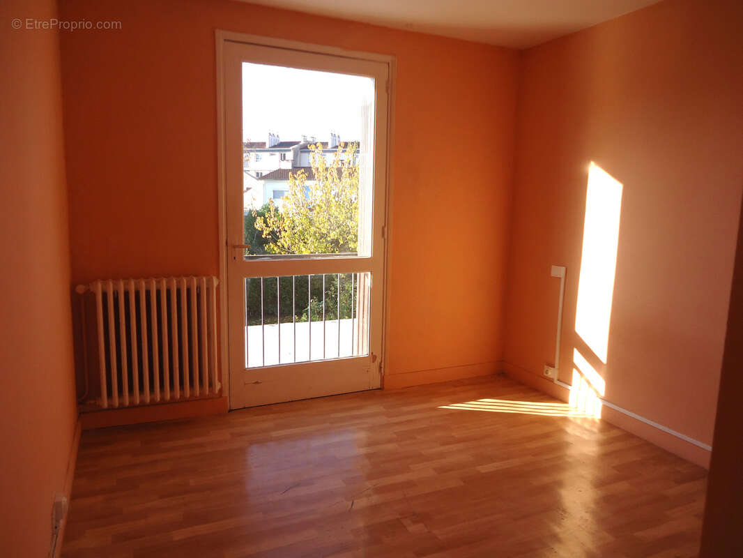 Maison à CASTELSARRASIN