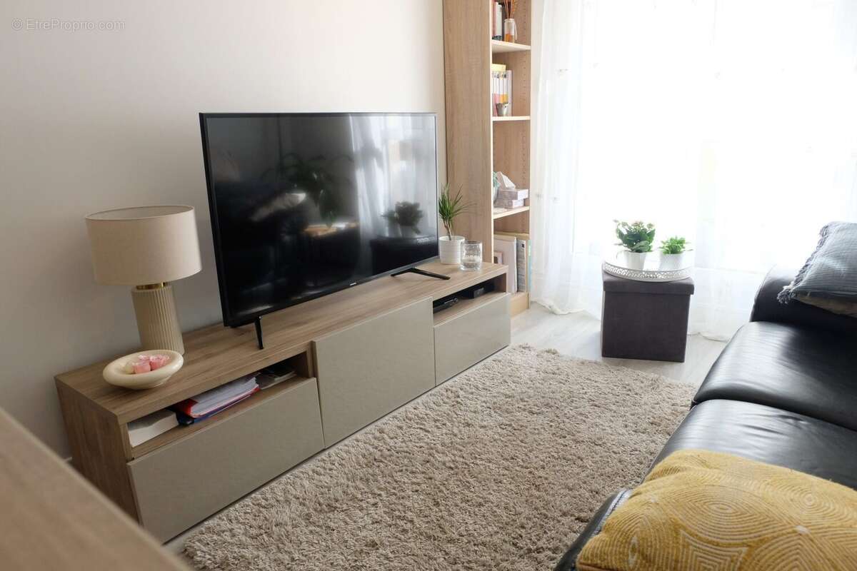 Appartement à VILLEPREUX