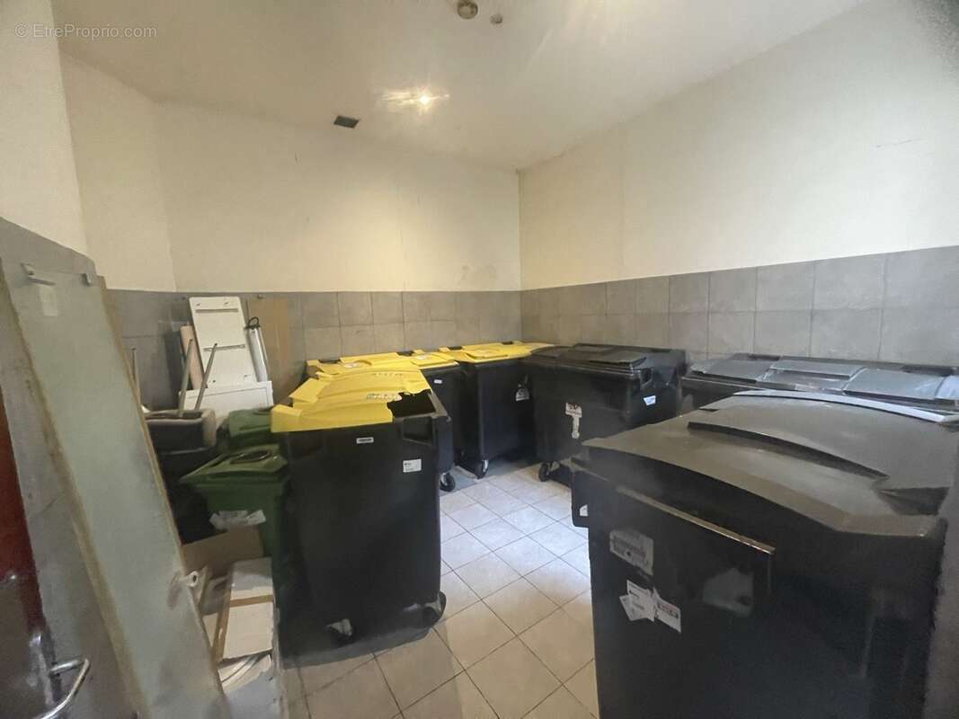 Autre à LEVALLOIS-PERRET