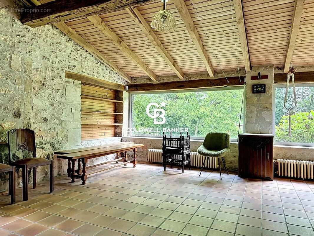 Maison à SAINT-NAZAIRE-SUR-CHARENTE