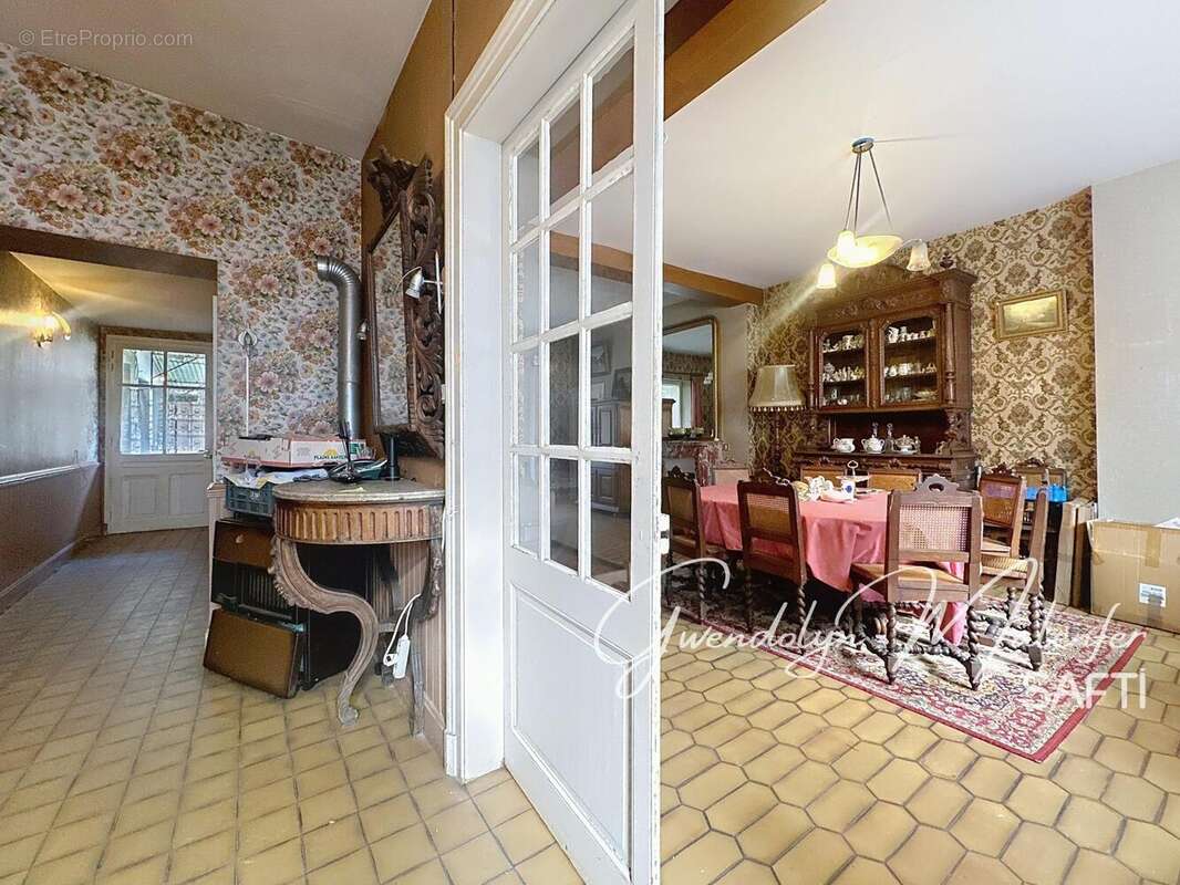 Maison 163 m² à Cramans  - photo 2